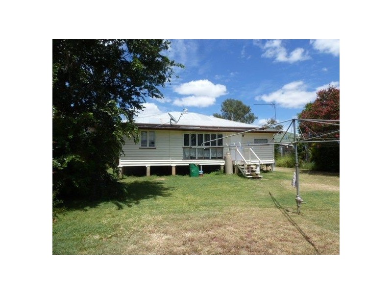 63 Moreton Street, Eidsvold QLD 4627