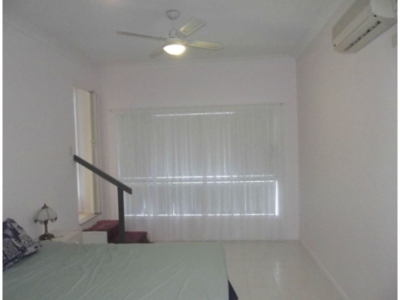 4 Kimber Street, Biggenden QLD 4621