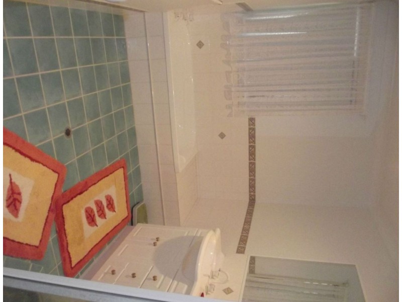 4 Kimber Street, Biggenden QLD 4621