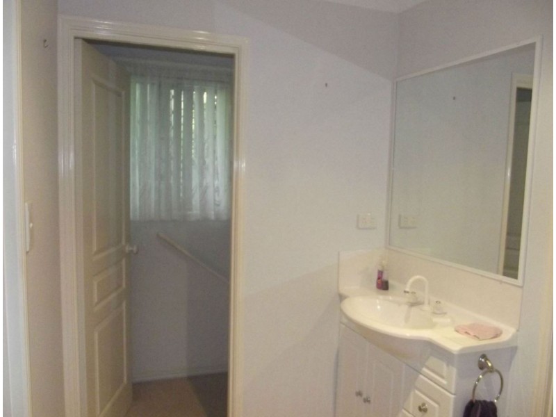 4 Kimber Street, Biggenden QLD 4621