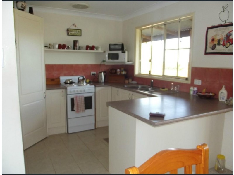 48 Fenwicks Road, Biggenden QLD 4621