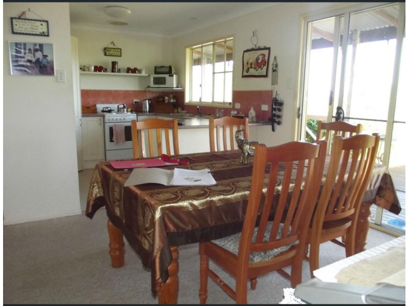 48 Fenwicks Road, Biggenden QLD 4621