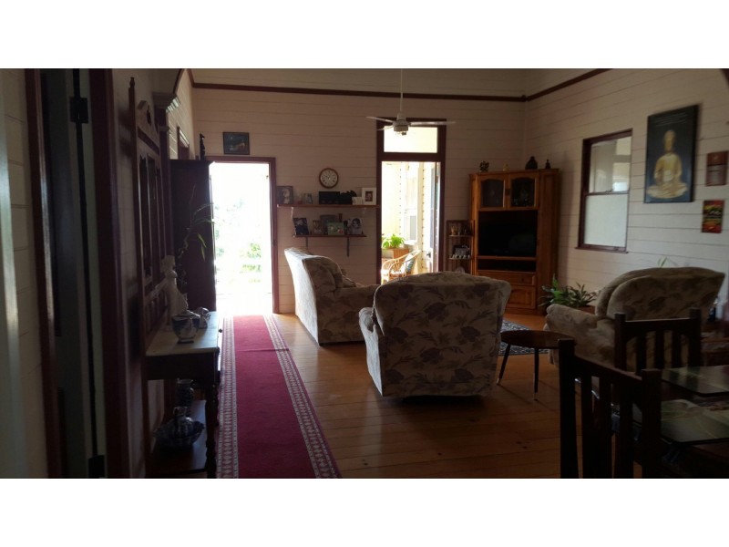 10 Morris Terrace, Gin Gin QLD 4671