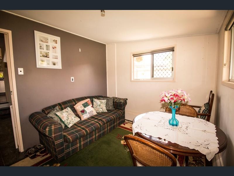 2 Churchill Street, Svensson Heights QLD 4670