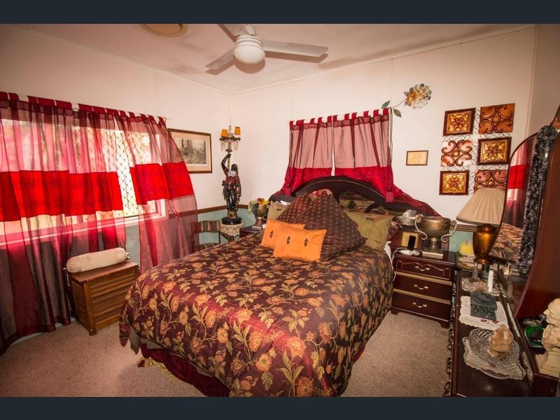 2 Churchill Street, Svensson Heights QLD 4670