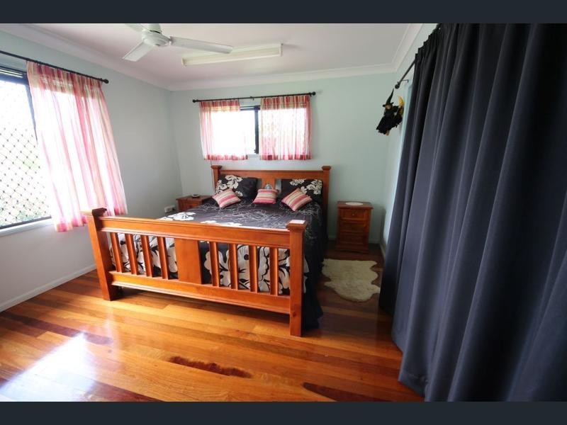 24 Sixth Street, Home Hill QLD 4806