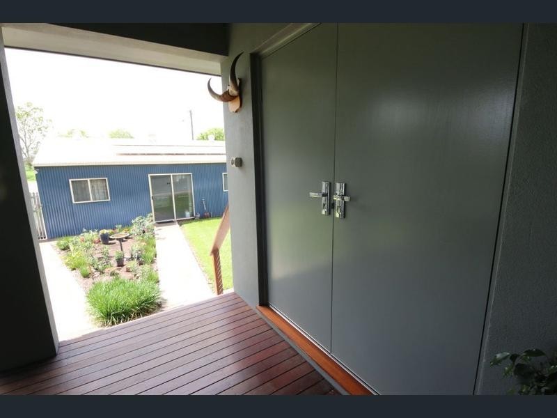 24 Sixth Street, Home Hill QLD 4806