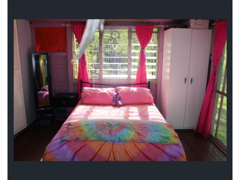 55 Barton Road, Kolonga QLD 4671