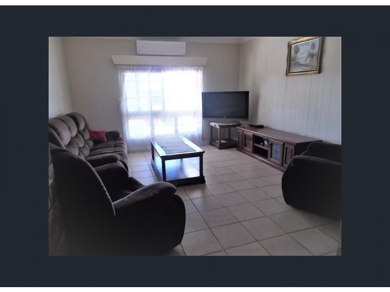 112 Juanita Drive, Mount Kelly QLD 4807