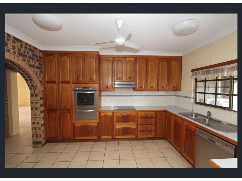 112 Juanita Drive, Mount Kelly QLD 4807