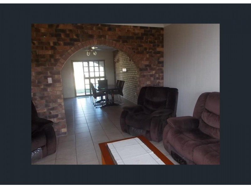 112 Juanita Drive, Mount Kelly QLD 4807