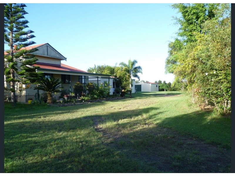 43 Lakeview Drive, Alloway QLD 4670