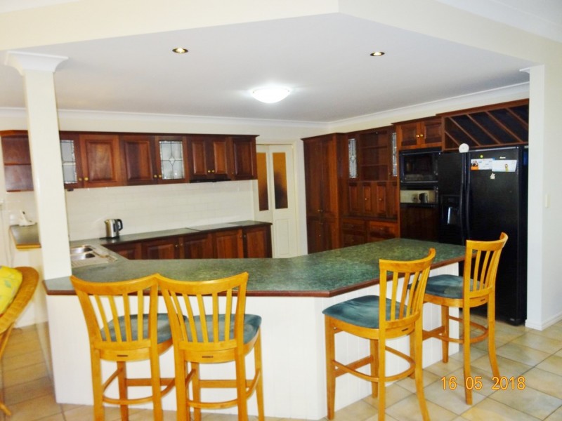 5 Torrens Place, Parkinson QLD 4115