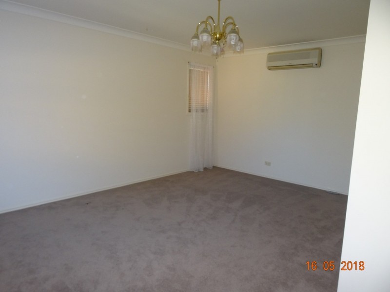 5 Torrens Place, Parkinson QLD 4115