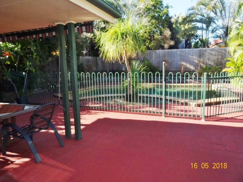 5 Torrens Place, Parkinson QLD 4115