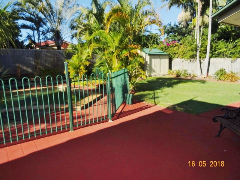 5 Torrens Place, Parkinson QLD 4115