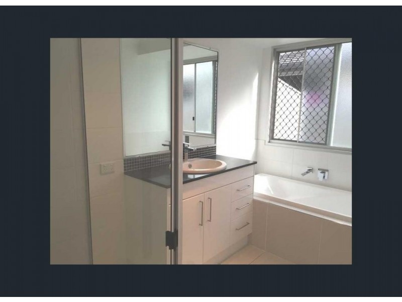 1 Wanda Drive, Boyne Island QLD 4680