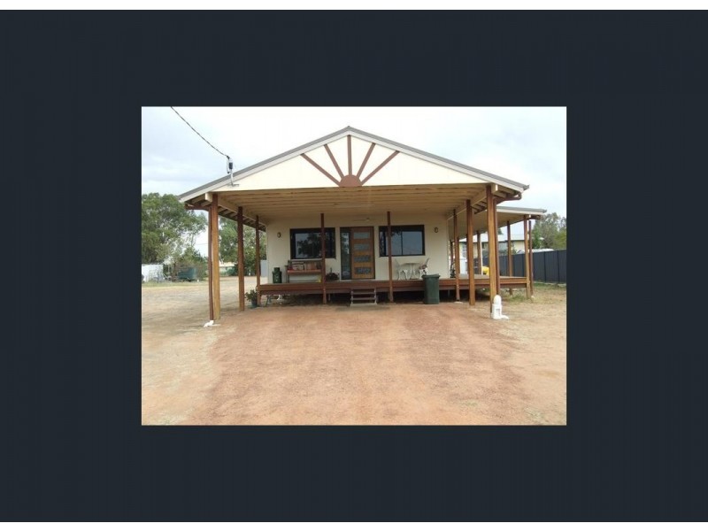 22 Bedford Street, Blackall QLD 4472