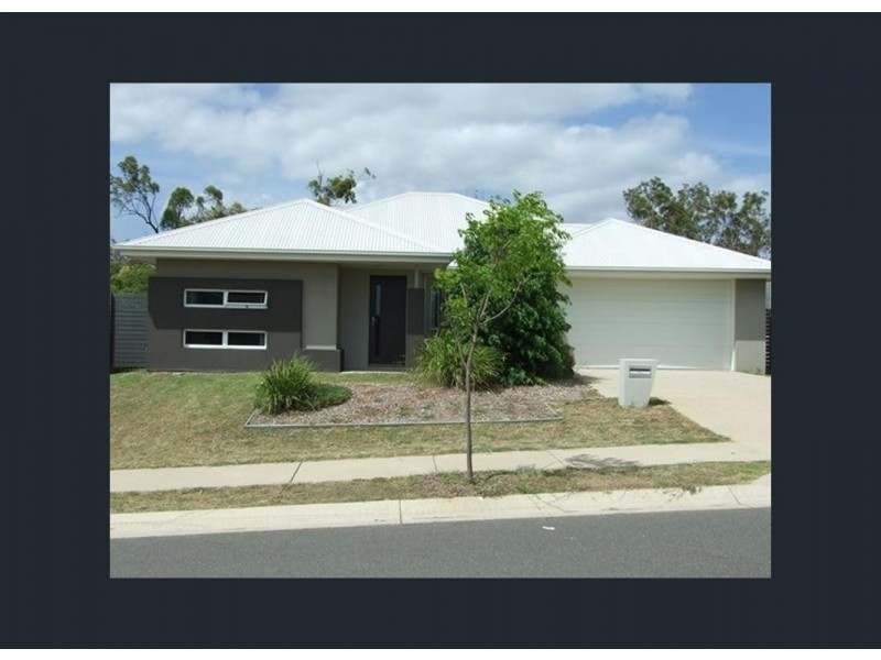 32 Koolivoo Parade, Boyne Island QLD 4680