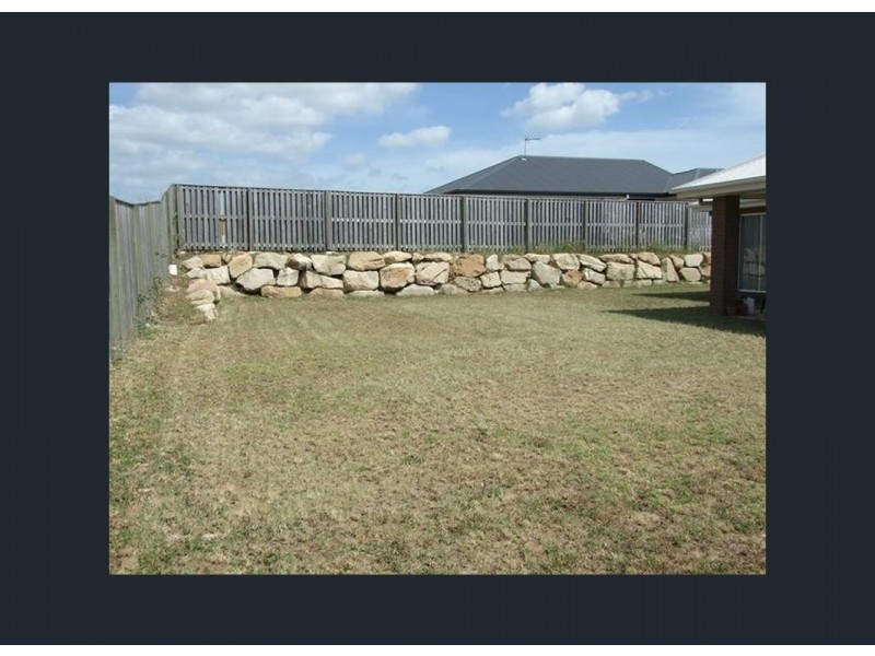 32 Koolivoo Parade, Boyne Island QLD 4680