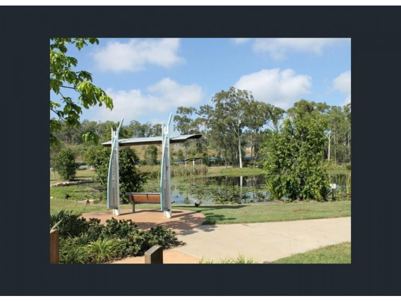 32 Koolivoo Parade, Boyne Island QLD 4680