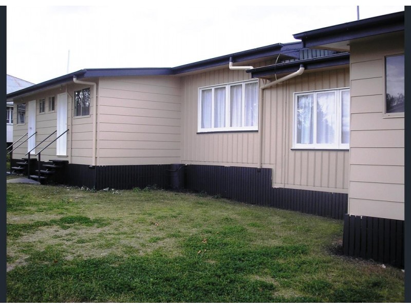 6 Moore Street, Wandoan QLD 4419