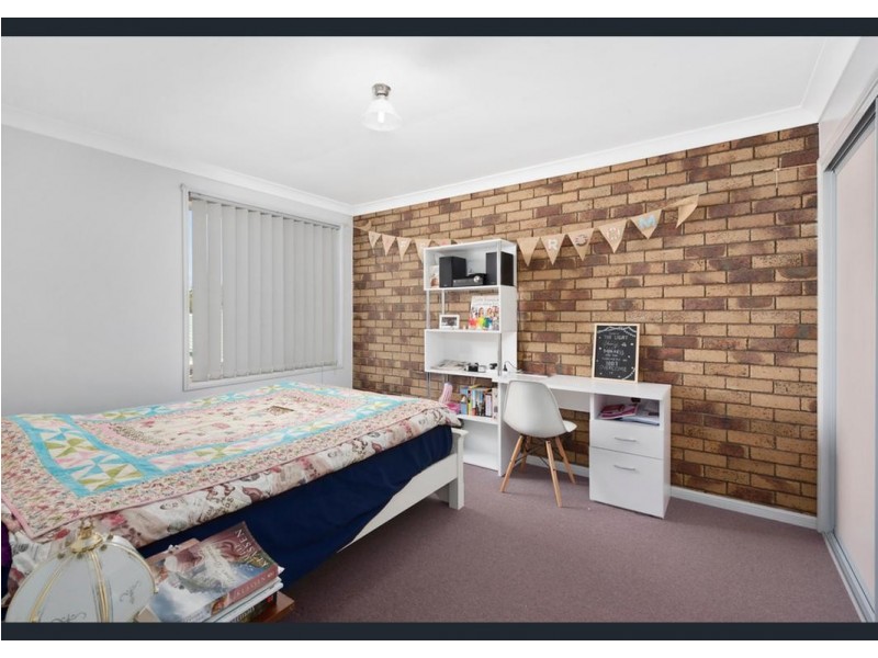 10 Carmen Street, Kearneys Spring QLD 4350