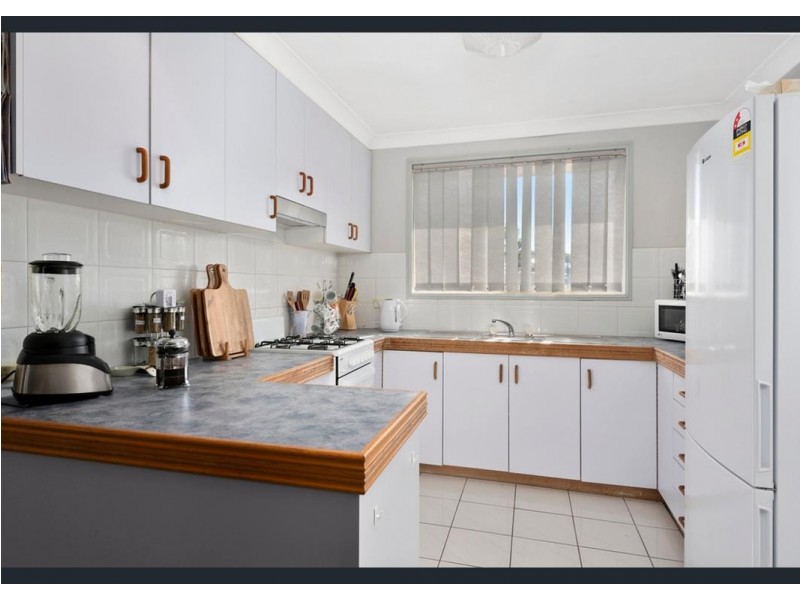 10 Carmen Street, Kearneys Spring QLD 4350