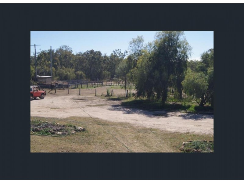 6 Oak Street, Chinchilla QLD 4413