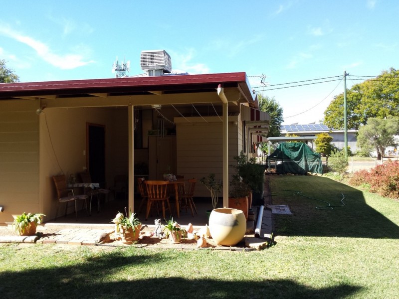22 CLEMATIS ST, Blackall QLD 4472