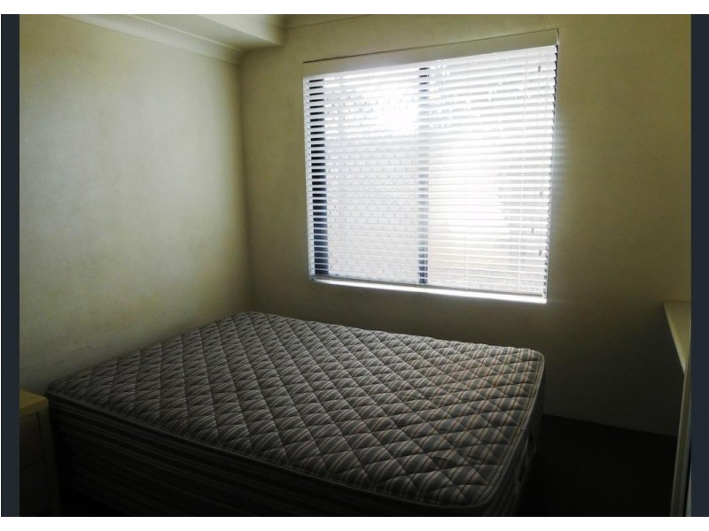2/1-3 Uniplaza Court, Kearneys Spring QLD 4350