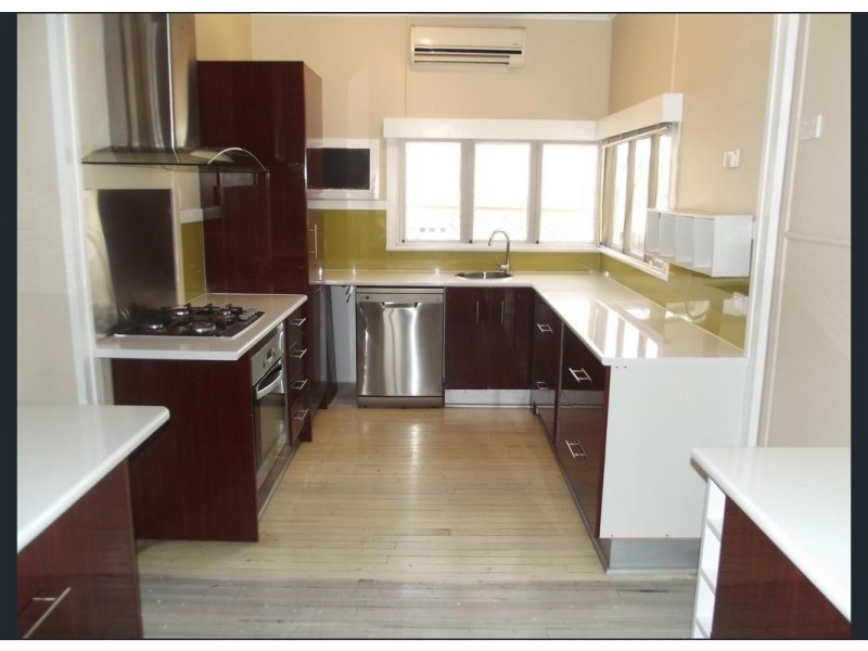 28 Douglass Street, Clermont QLD 4721