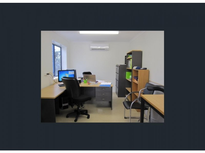 33 Belyando Avenue, Moranbah QLD 4744