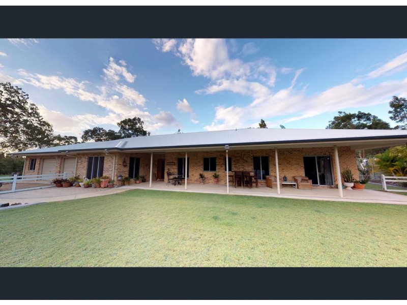 48 Essex Court, Mount Hallen QLD 4312