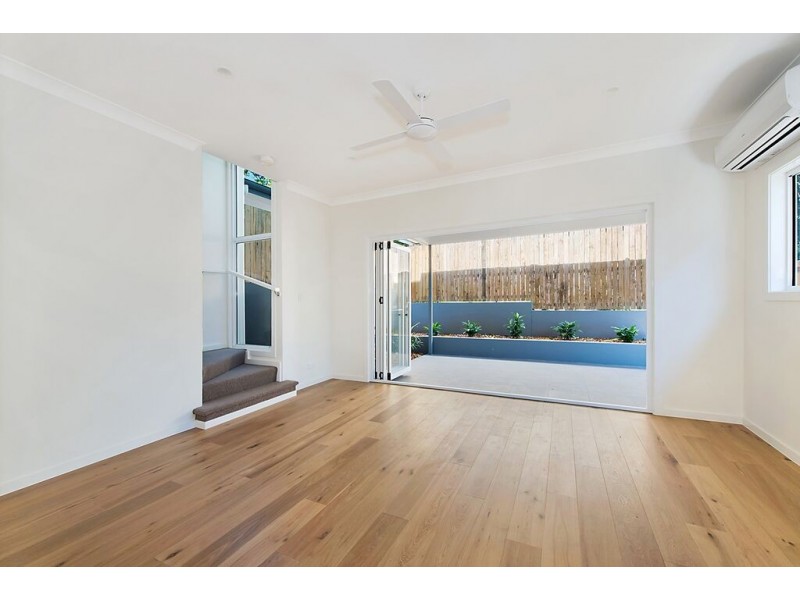 42a Renton Street, Camp Hill QLD 4152