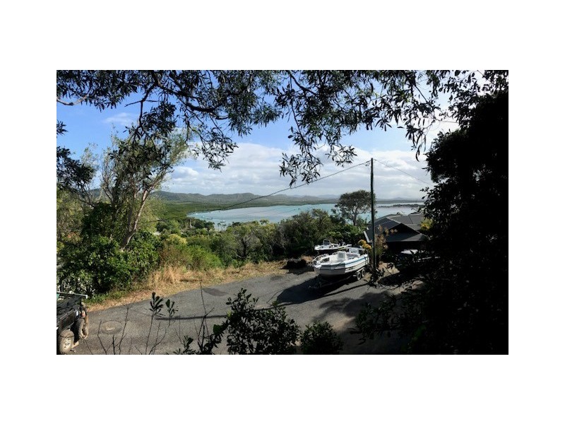 17 Baird Road, Cooktown QLD 4895