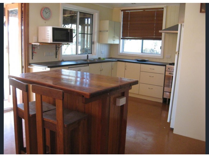 61 Boonkai Street, Quilpie QLD 4480