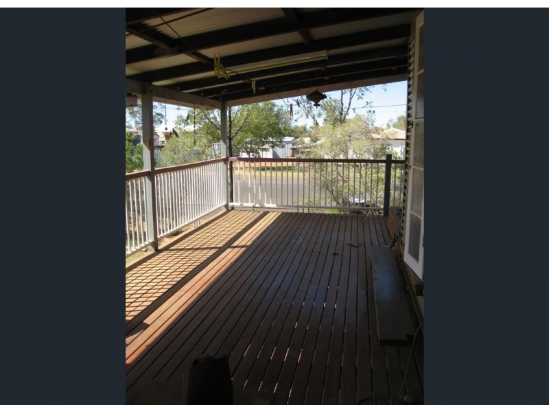 61 Boonkai Street, Quilpie QLD 4480