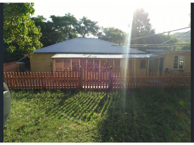 69 James Street, Mount Morgan QLD 4714