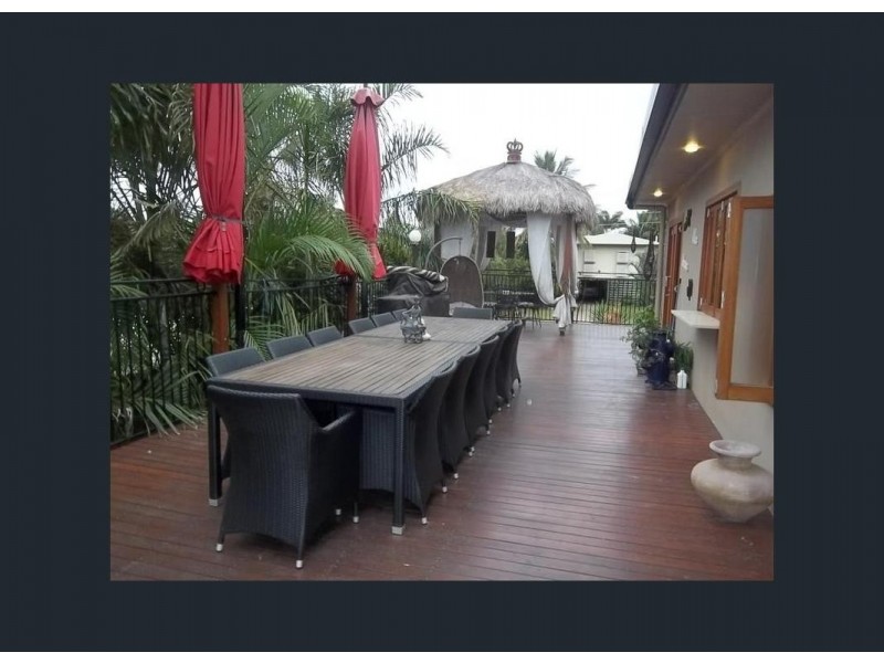 21 Flight Drive, Moranbah QLD 4744