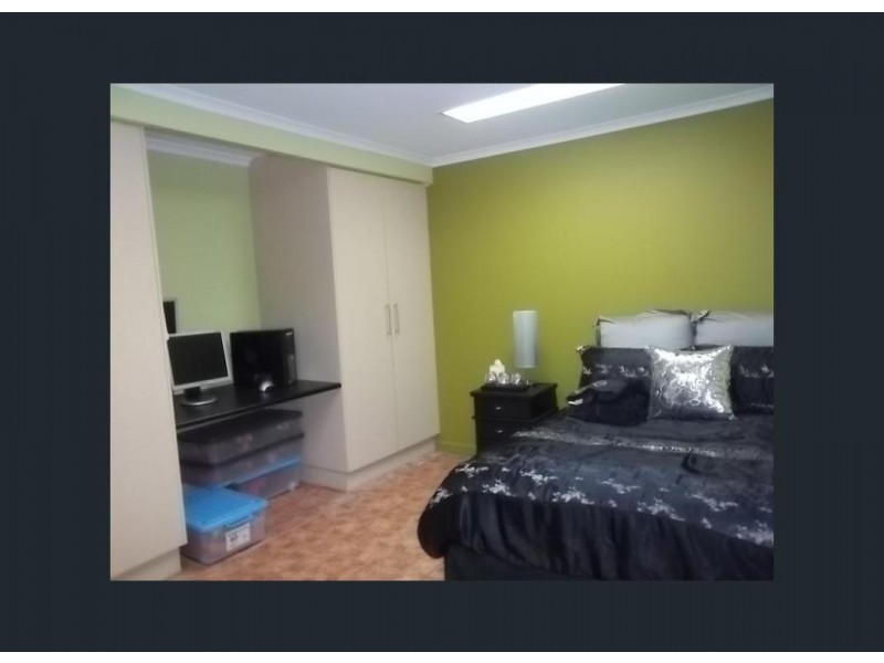 21 Flight Drive, Moranbah QLD 4744