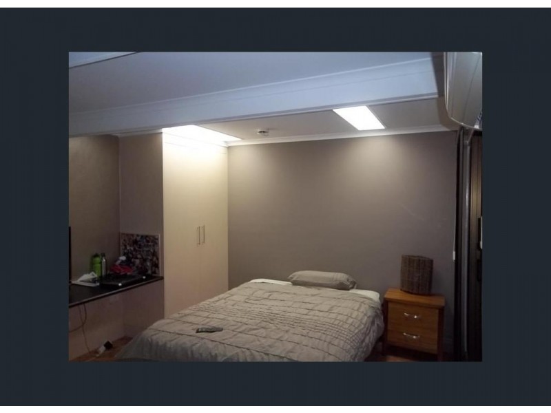 21 Flight Drive, Moranbah QLD 4744