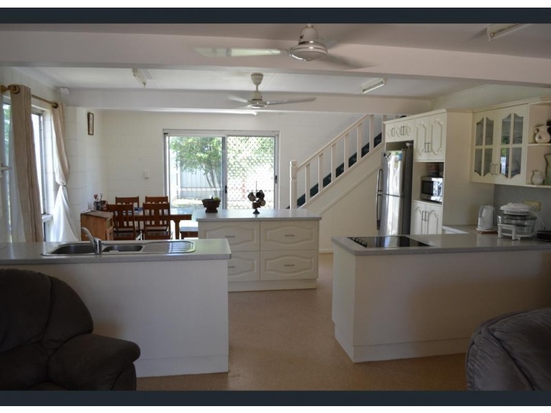 65 Douglas Street, Gracemere QLD 4702