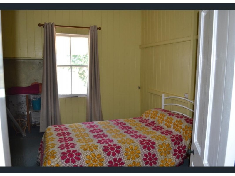 65 Douglas Street, Gracemere QLD 4702