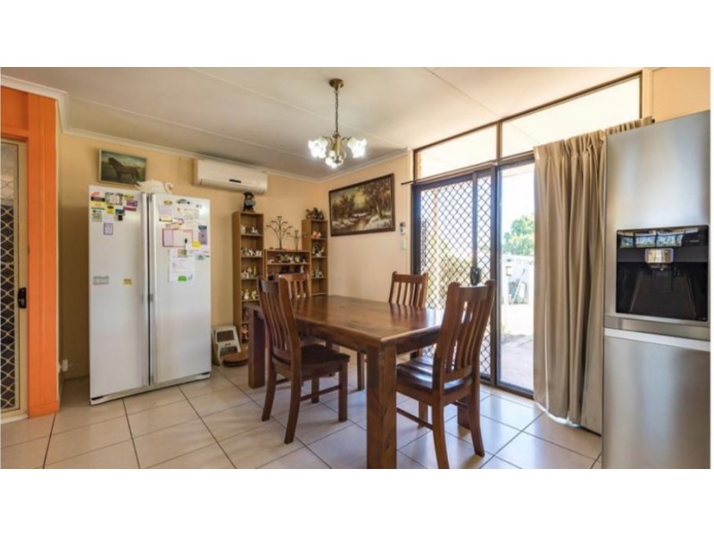8 Stover Street, Gracemere QLD 4702