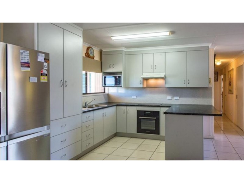 8 Stover Street, Gracemere QLD 4702