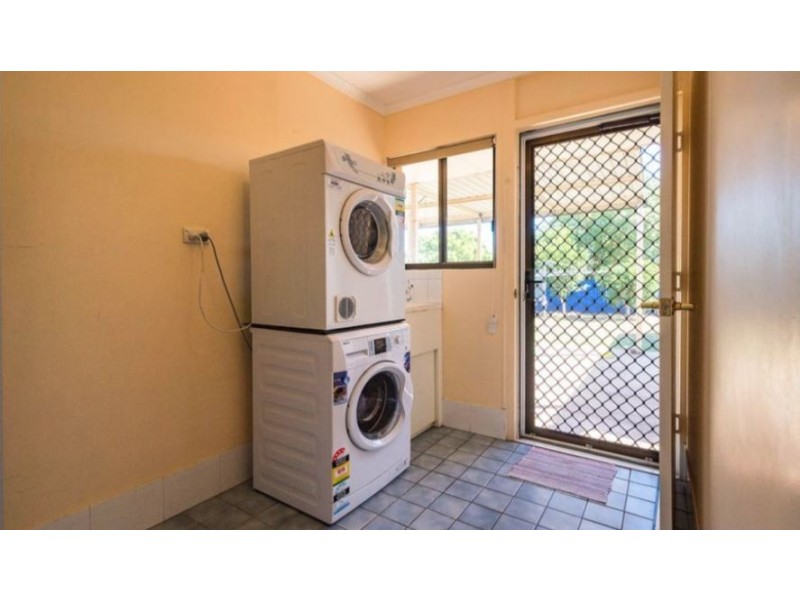 8 Stover Street, Gracemere QLD 4702