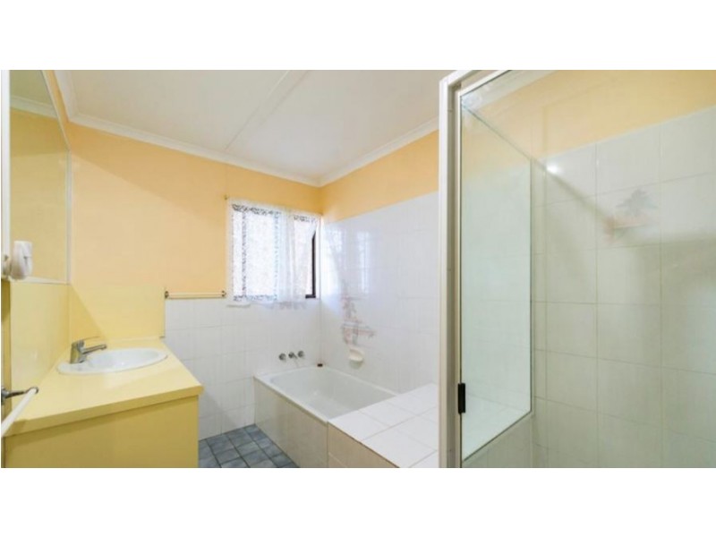 8 Stover Street, Gracemere QLD 4702