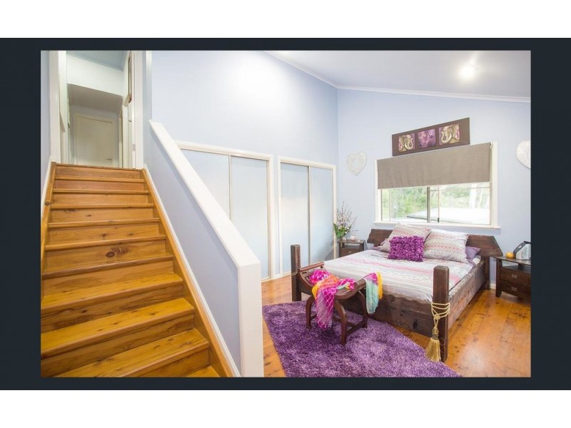 25 Anna Court, Oakenden QLD 4741