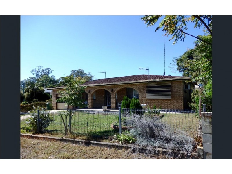 50 Dingyarra Street, Toogoolawah QLD 4313